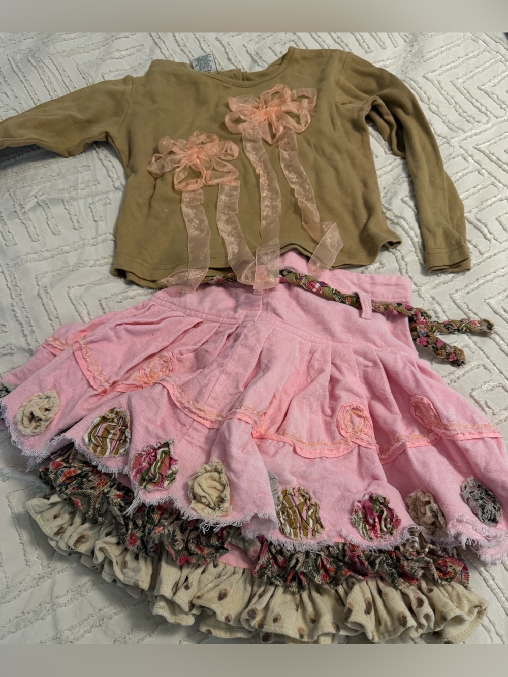 Boutique Pink Girls' Tiered Skirt with Appliqué Detail